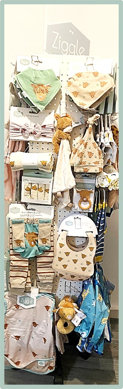 4 Sided Spinner Stand with hooks (please add Header Board POS012 separately)