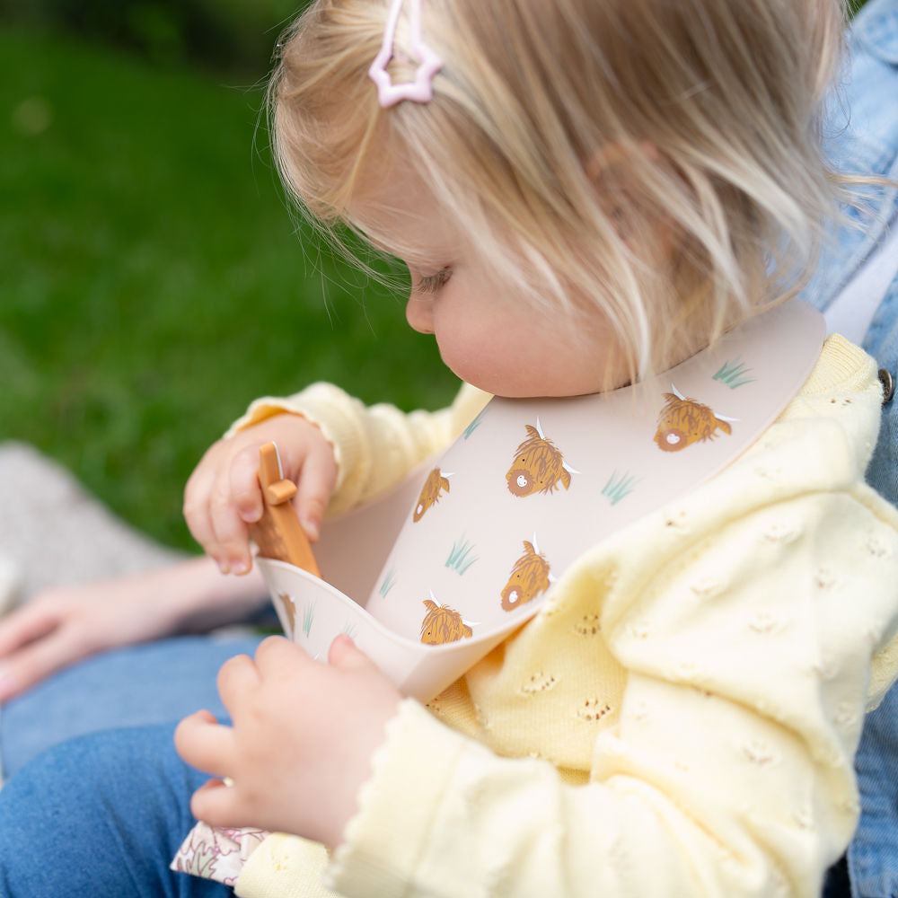 Catch It Silicone Bib Highland Cow