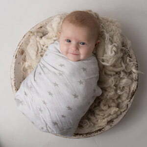 How-to-swaddle-