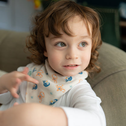Monkeys and Toucans bib