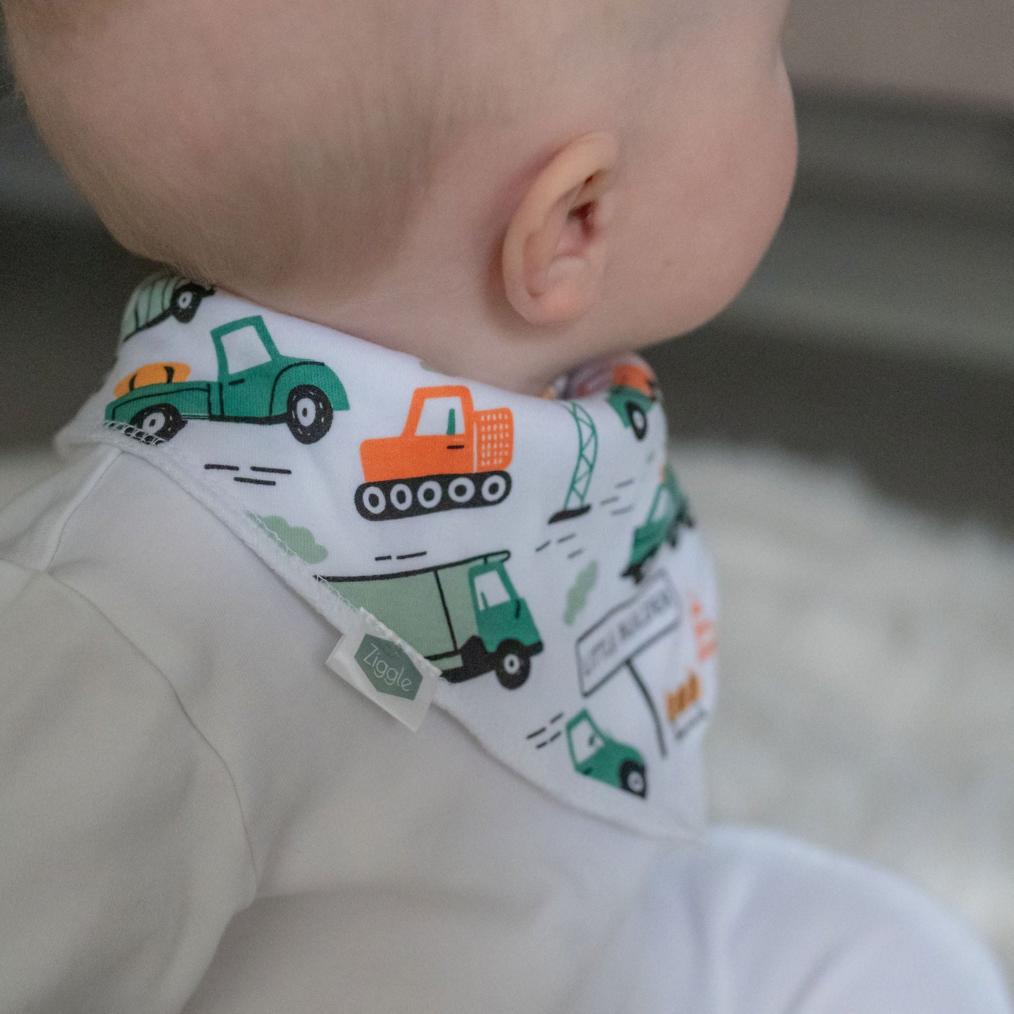Vroom Bib Set Ziggle