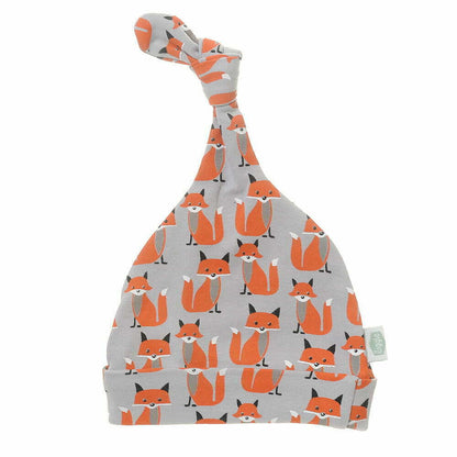 Foxes on Grey Hat
