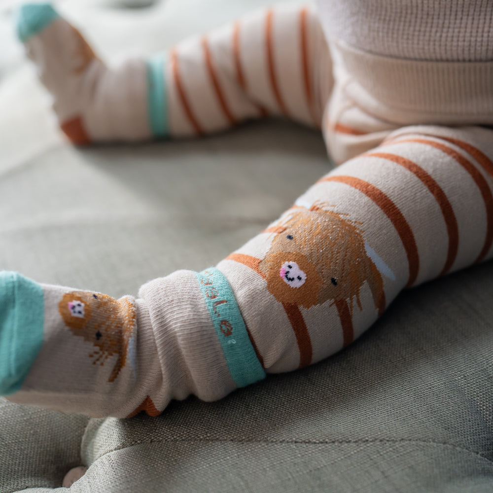Highland Cow Leggings and Socks Set