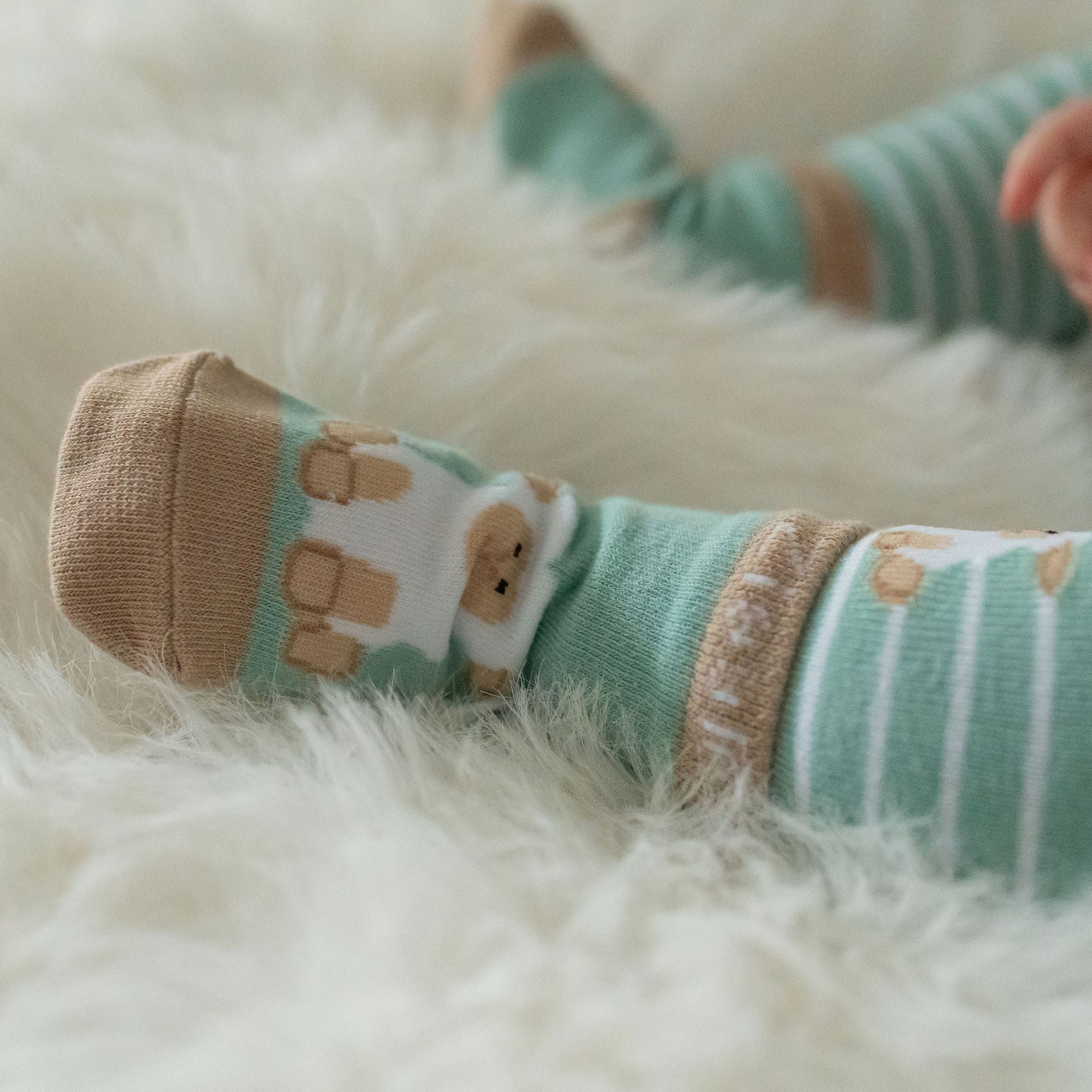 Sheep leggings and socks Ziggle