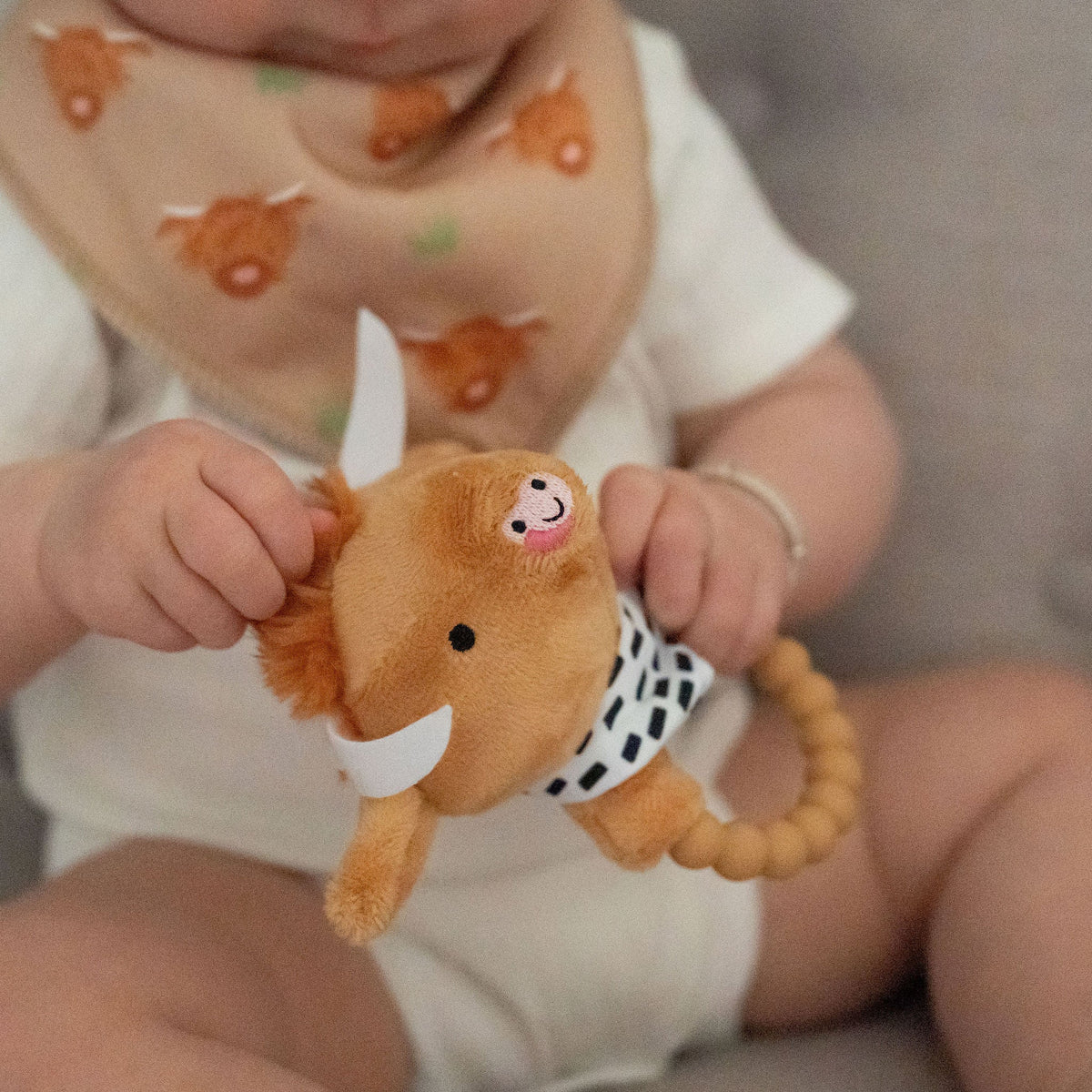 Highland Cow Plush Baby Rattle ziggle